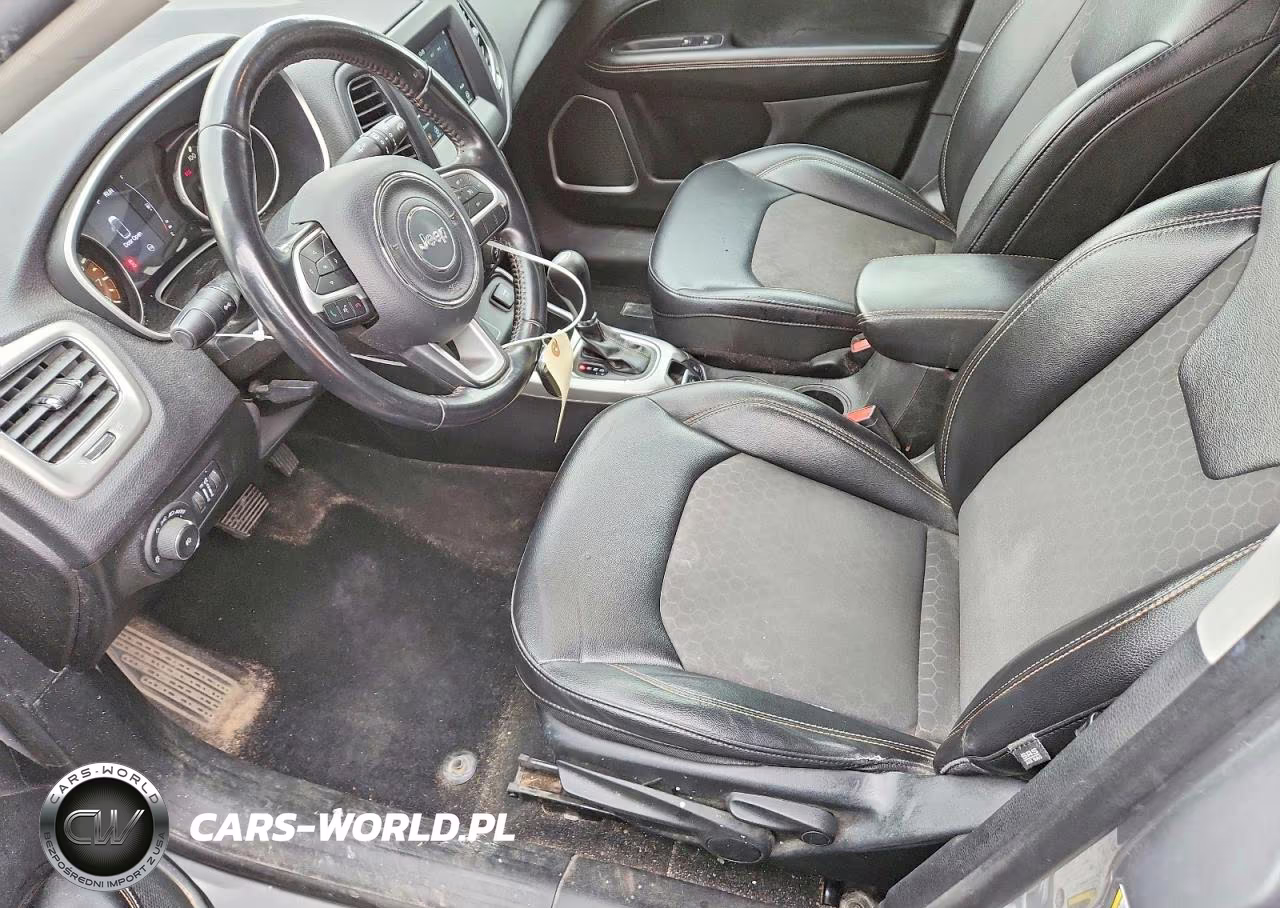 2019 Jeep Compass Latitude VIN:3C4NJCBB2KT855064 - 7