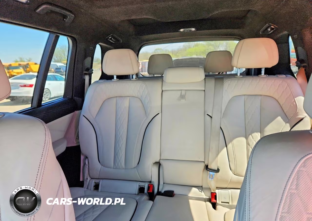 2020 BMW X7 M50I VIN:5UXCX6C01LLE35590 - 10