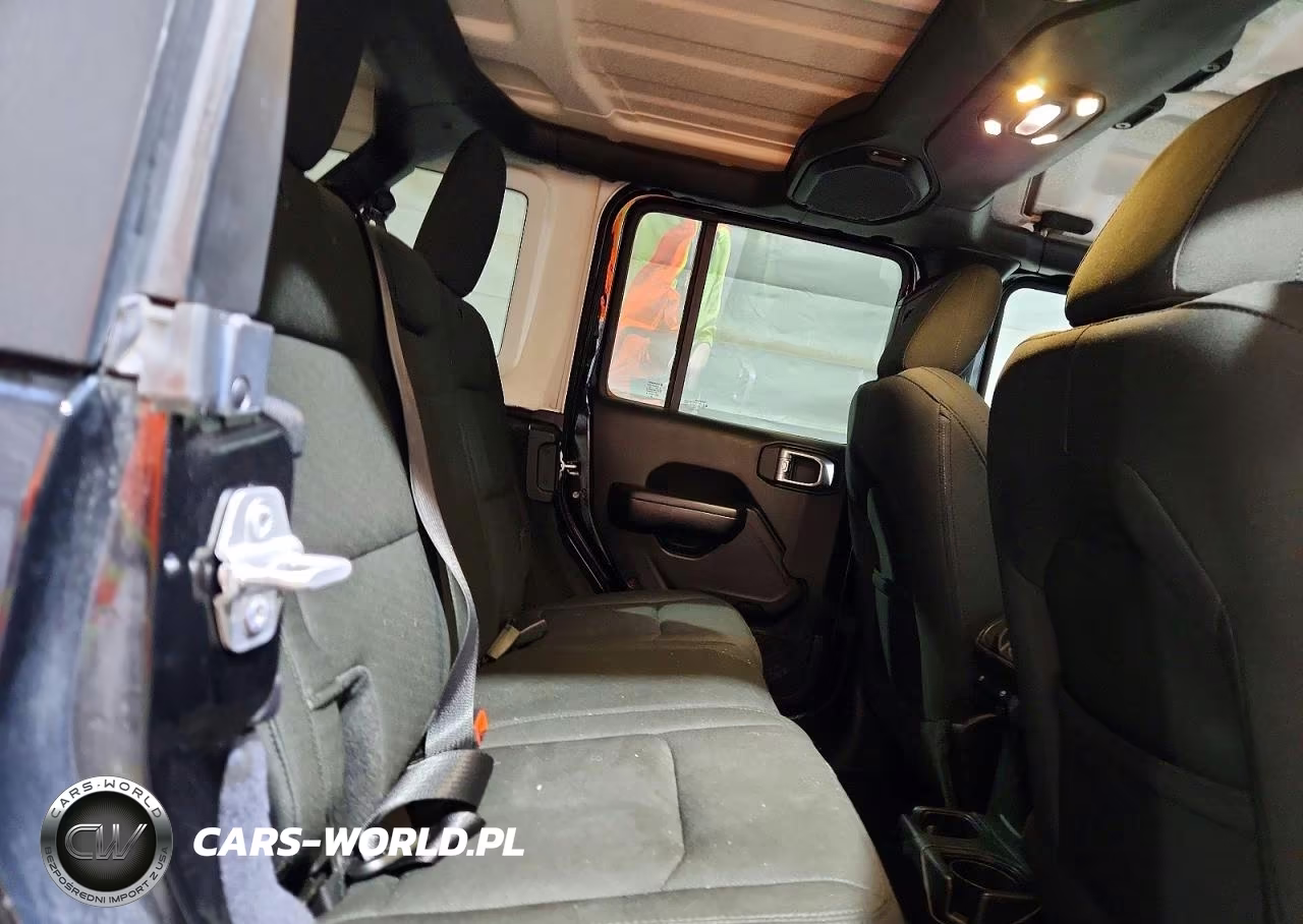 2019 Jeep Wrangler Unlimited Sport VIN:1C4HJXDG0KW532428 - 10
