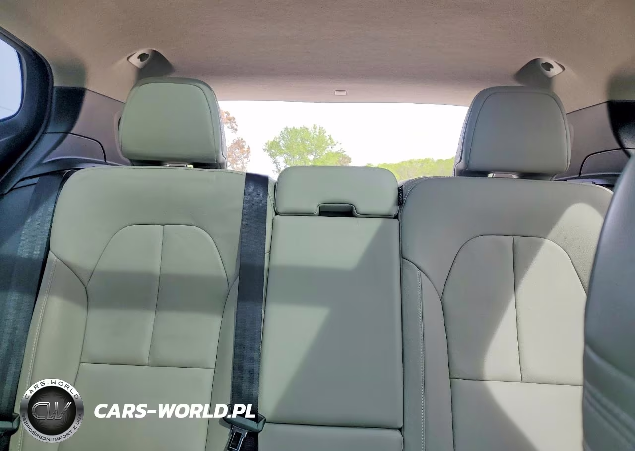 2019 Volvo Xc40 T5 Momentum VIN:YV4162XZ9K2013255 - 10