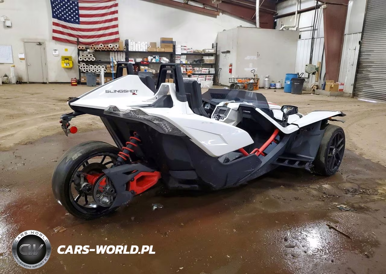 2016 Polaris Slingshot Sl VIN:57XAAPFA6G7113616 - 3