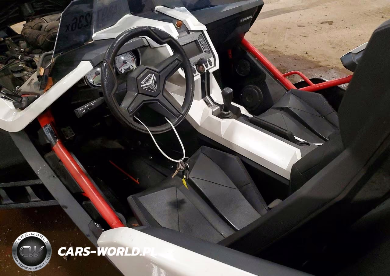 2016 Polaris Slingshot Sl VIN:57XAAPFA6G7113616 - 8