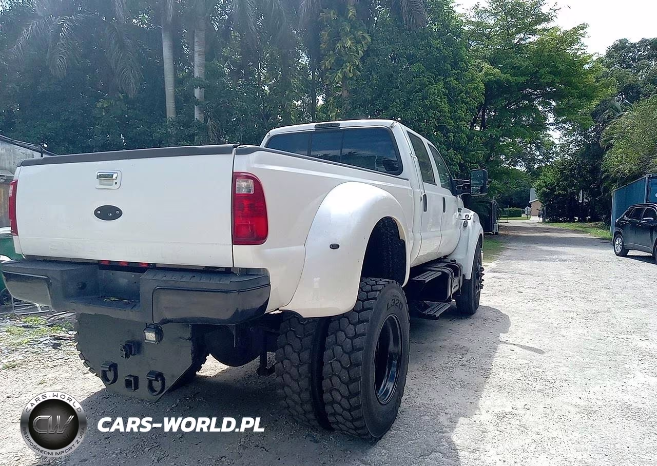 2001 Ford F650 Super Duty Truck Chassis Truck Cab And Chassis VIN:3FDWW65231MA56787 - 4