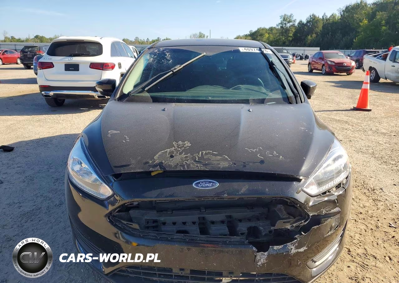 2016 Ford Focus Se VIN:1FADP3K25GL257988 - 5