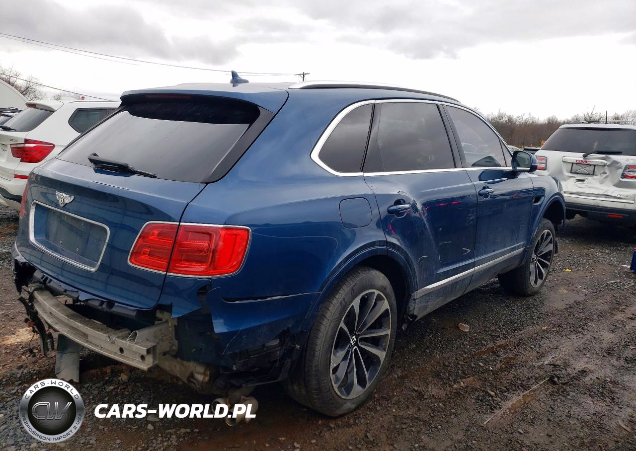 2017 Bentley Bentayga VIN:SJAAC2ZVXHC014876 - 3