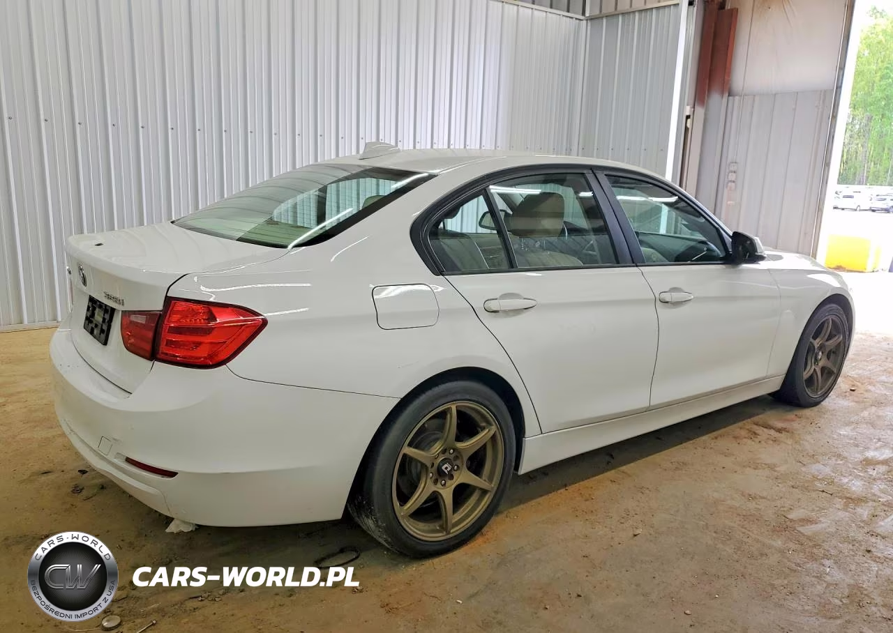 2013 BMW 328 Xi VIN:WBA3B3C58DF542480 - 3