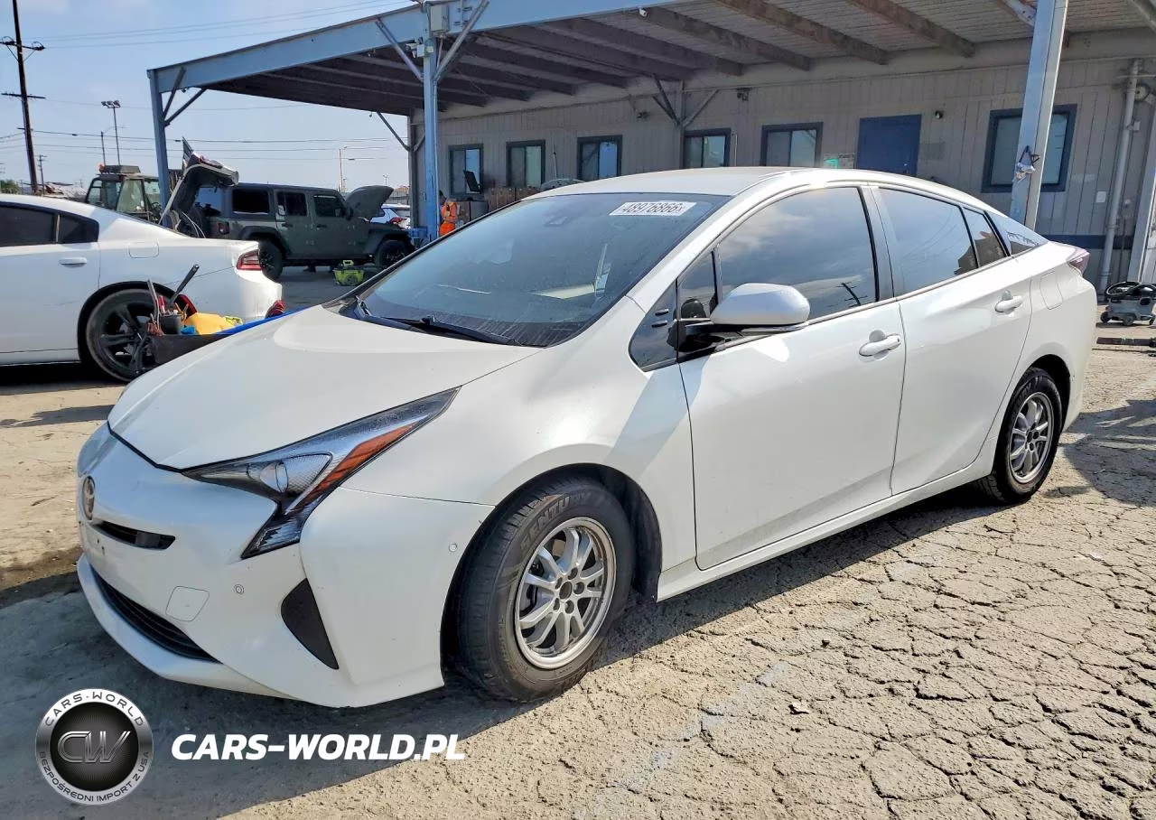 2018 Toyota Prius Three