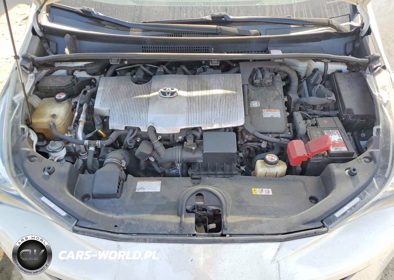 2018 Toyota Prius Three VIN:JTDKARFU2J3067185 - 11
