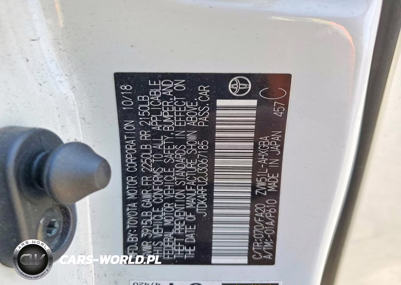 2018 Toyota Prius Three VIN:JTDKARFU2J3067185 - 12
