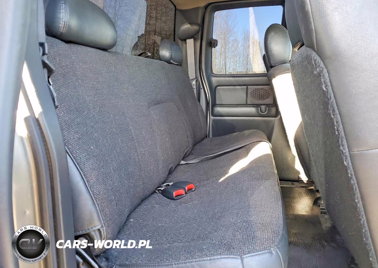 2002 Chevrolet Silverado K1500 VIN:2GCEK19V821268855 - 10