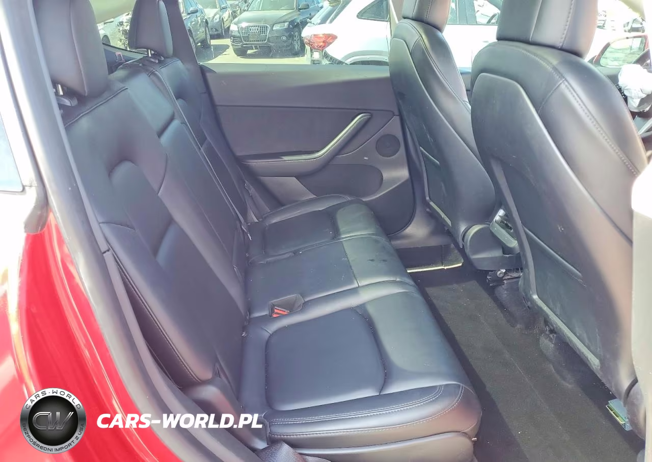 2022 Tesla Model Y VIN:7SAYGAEE8NF352098 - 11