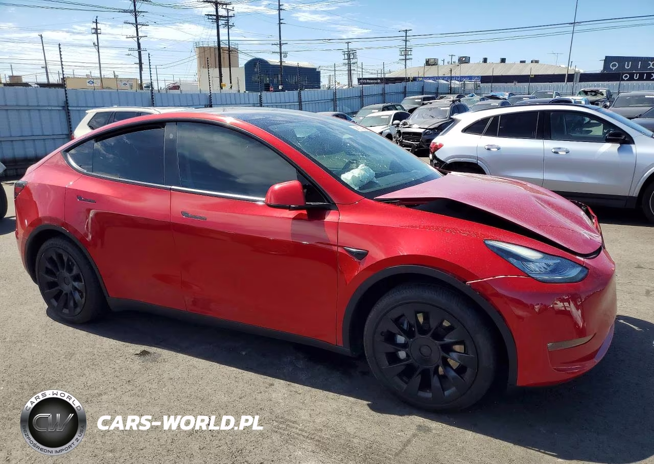 2022 Tesla Model Y VIN:7SAYGAEE8NF352098 - 4