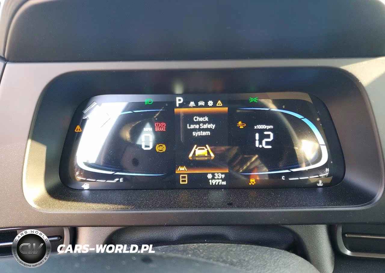 2026 Hyundai Elantra Sel Sport VIN:KMHLM4DG9TU160273 - 9