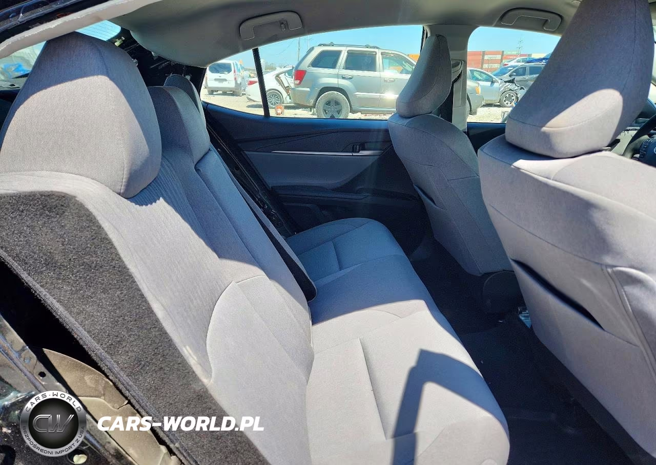 2025 Toyota Camry Le VIN:4T1DAACK1SU507238 - 10
