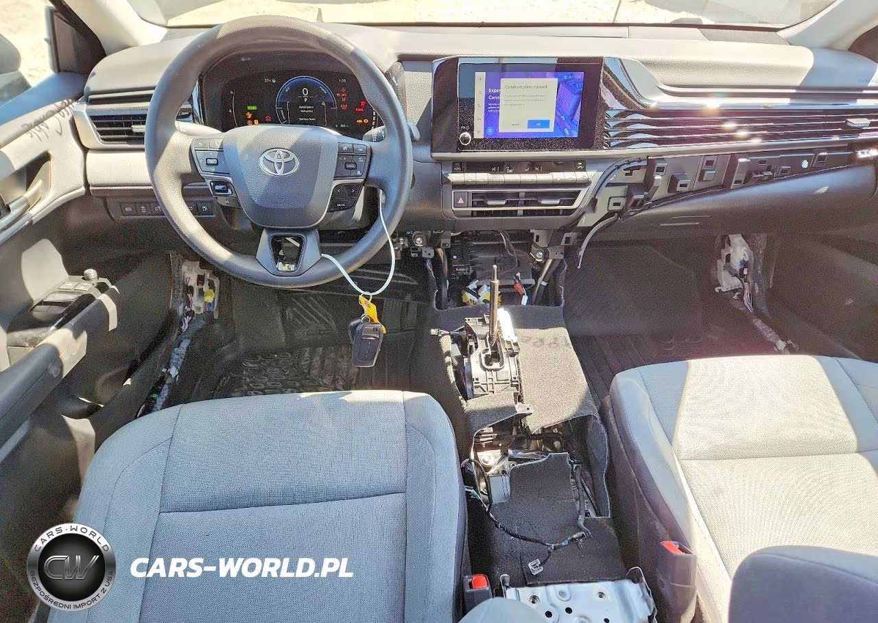 2025 Toyota Camry Le VIN:4T1DAACK1SU507238 - 8