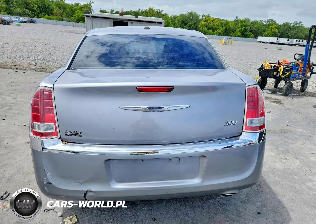 2013 Chrysler 300 VIN:2C3CCAAG1DH572285 - 6