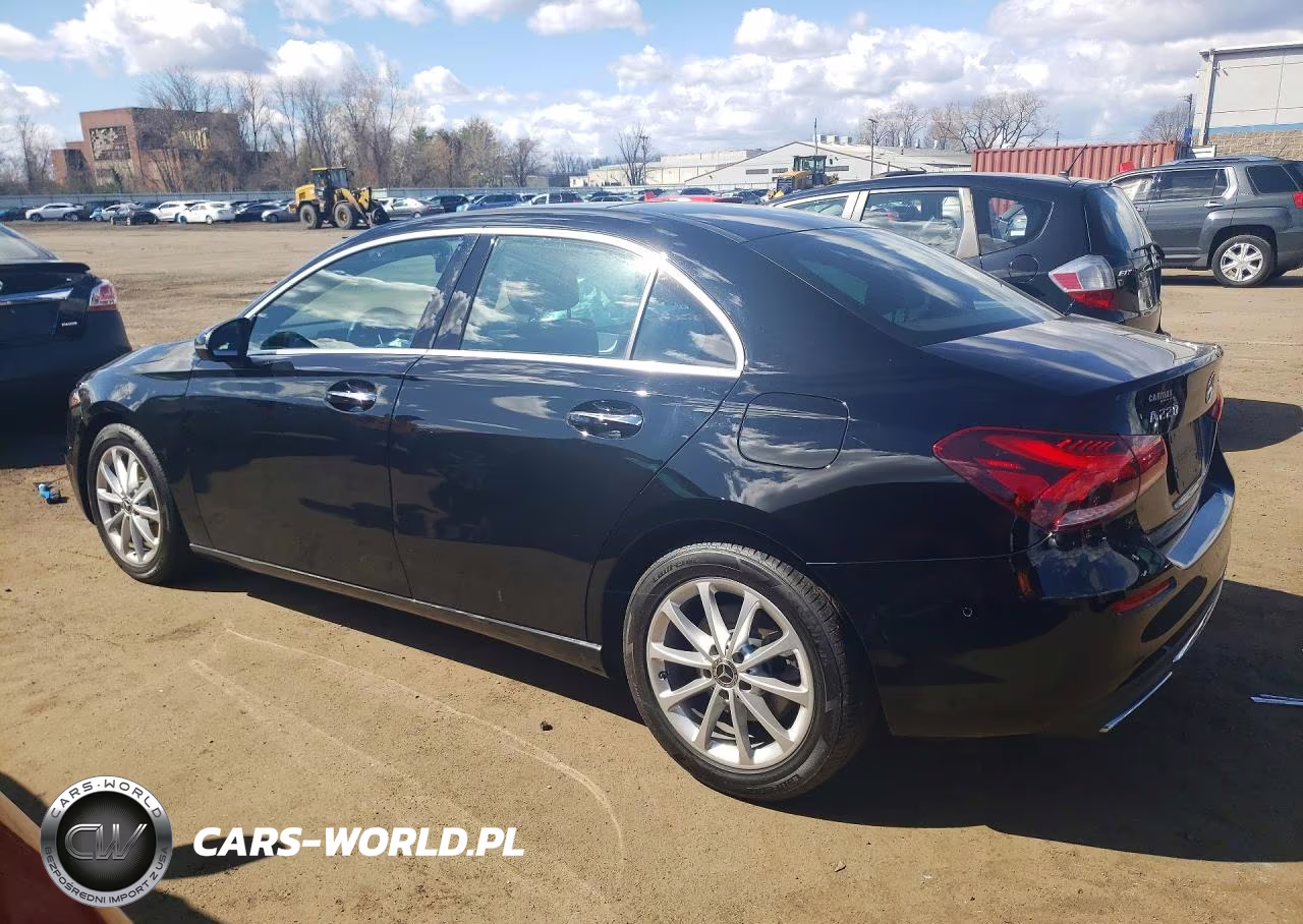 2021 Mercedes-Benz A 220 4Matic VIN:W1K3G4FB8MJ276392 - 2