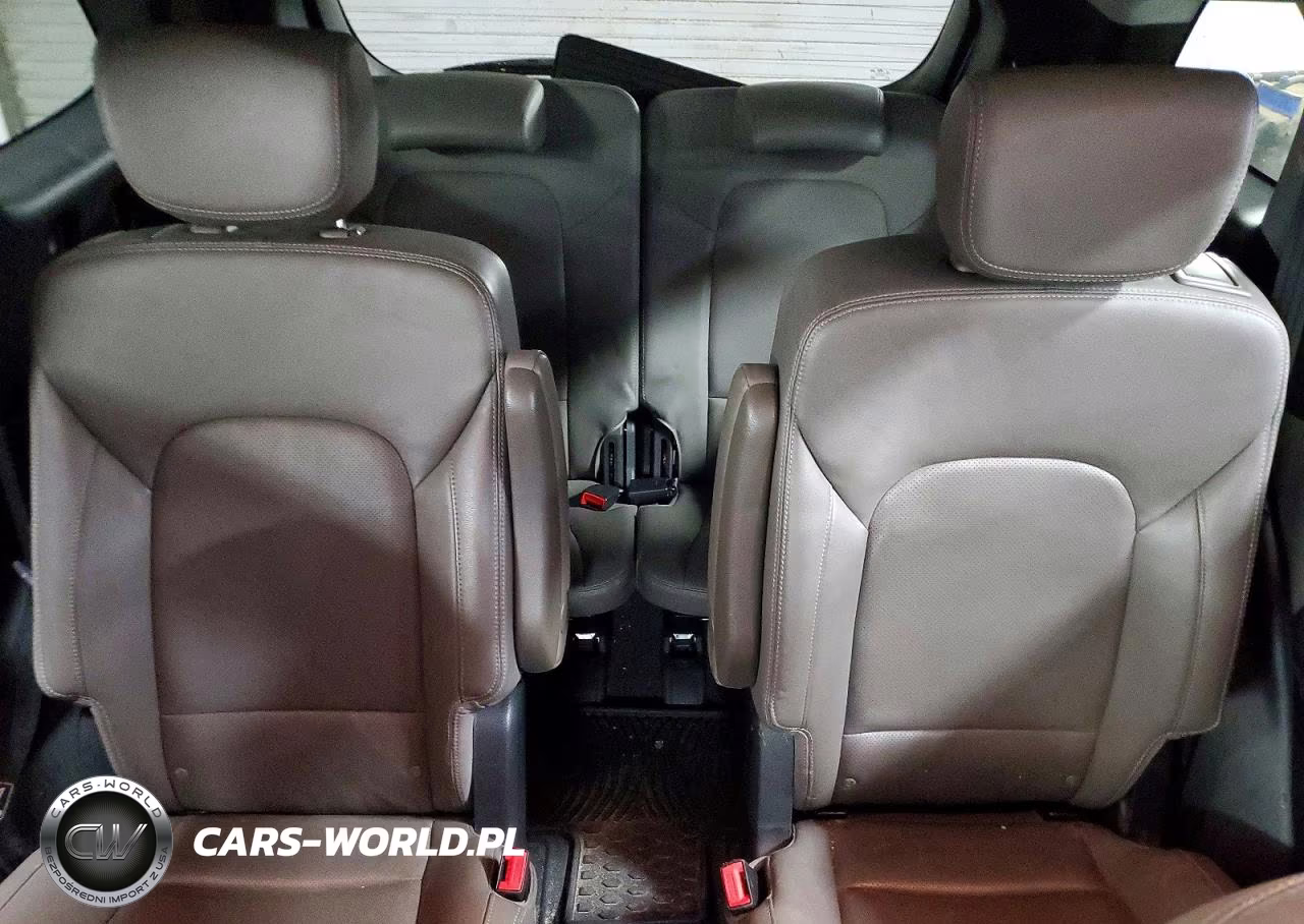 2017 Hyundai Santa Fe Limited Ultimate VIN:KM8SRDHF7HU247627 - 10