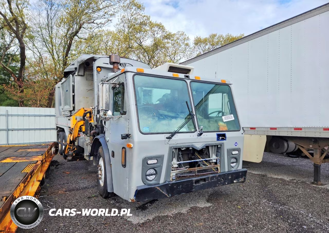 2014 Mack Leu613 Refuse Truck