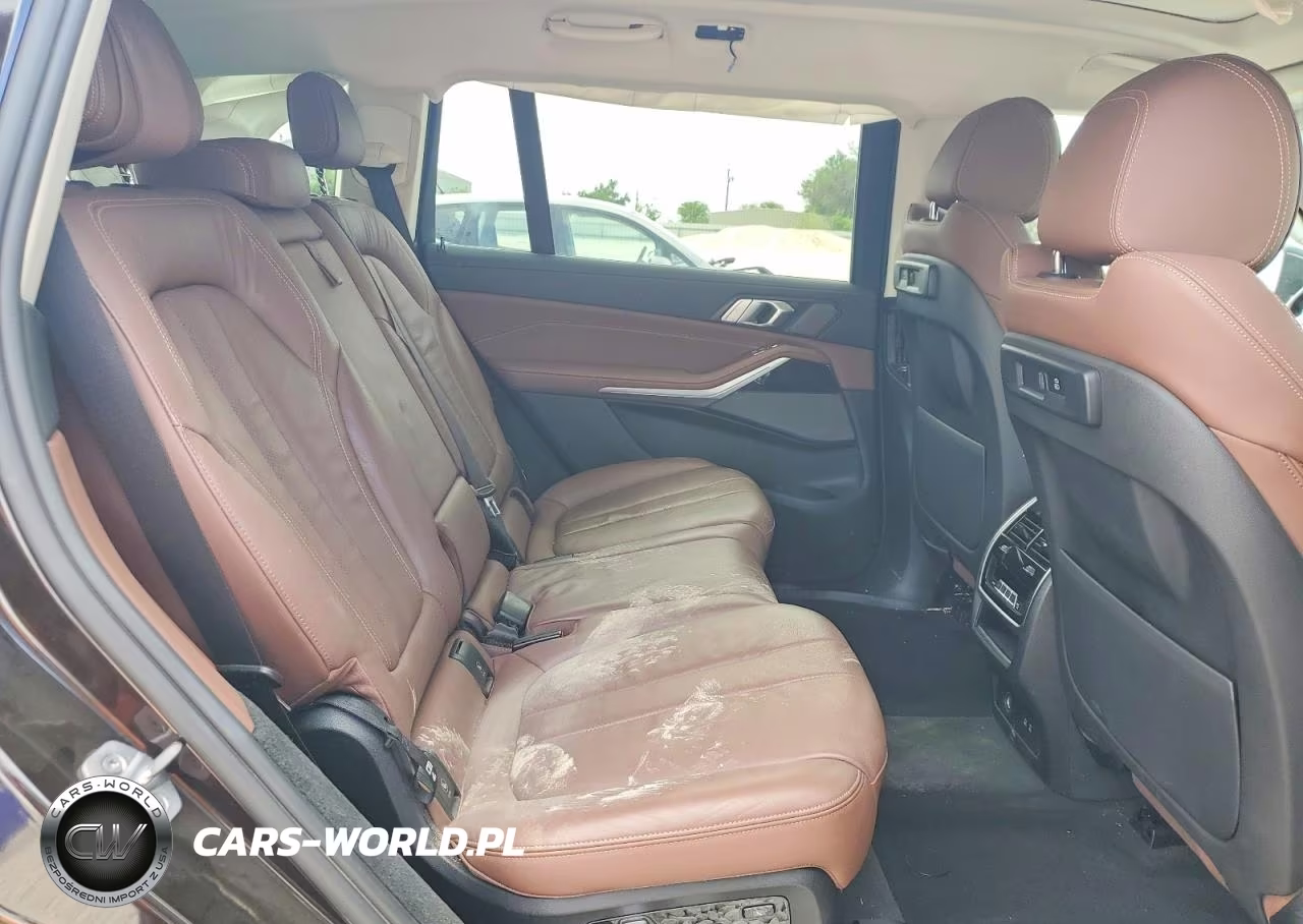 2021 BMW X7 xDrive40I VIN:5UXCW2C07M9F47174 - 11