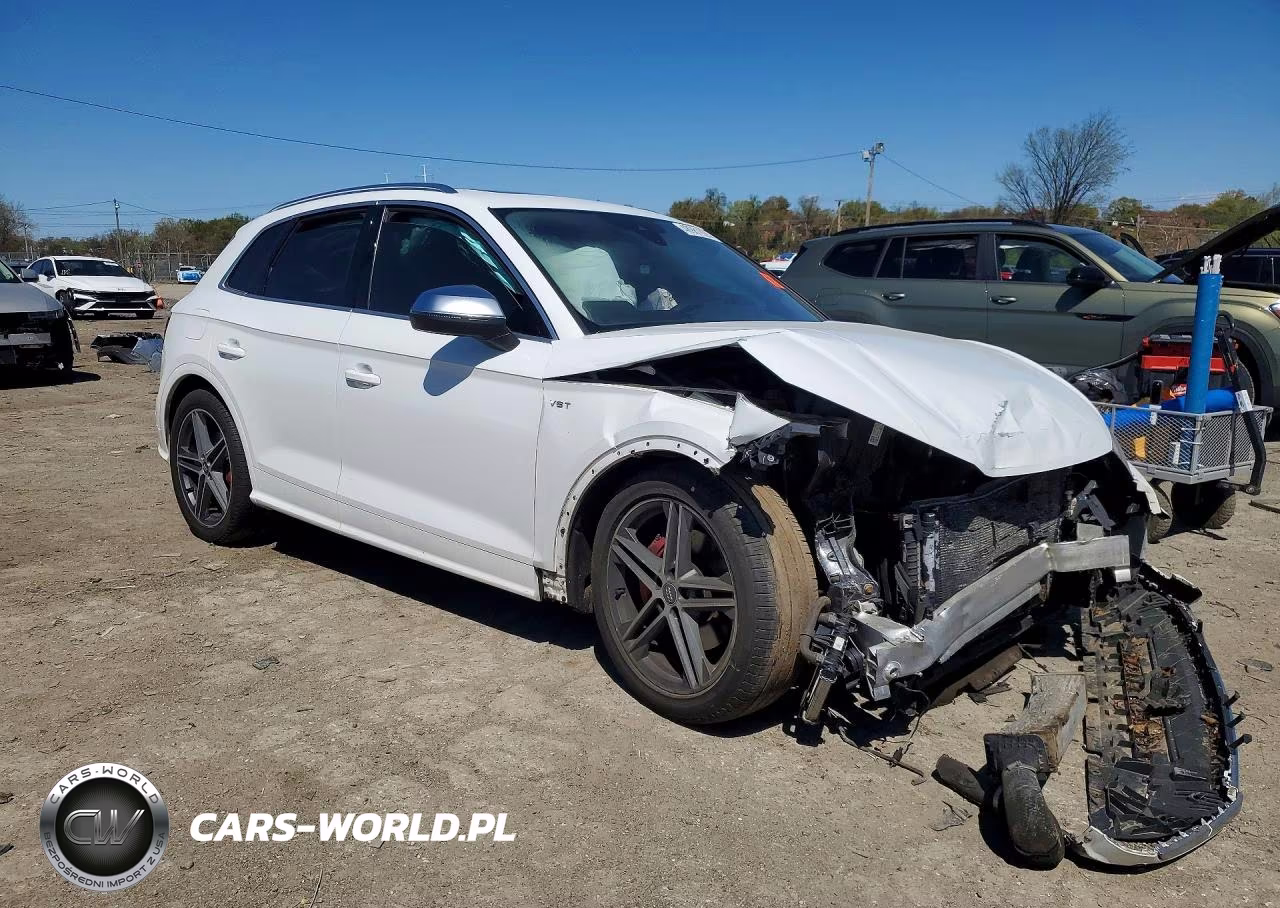 2018 Audi Sq5 Premium Plus VIN:WA1A4AFY8J2209983 - 4