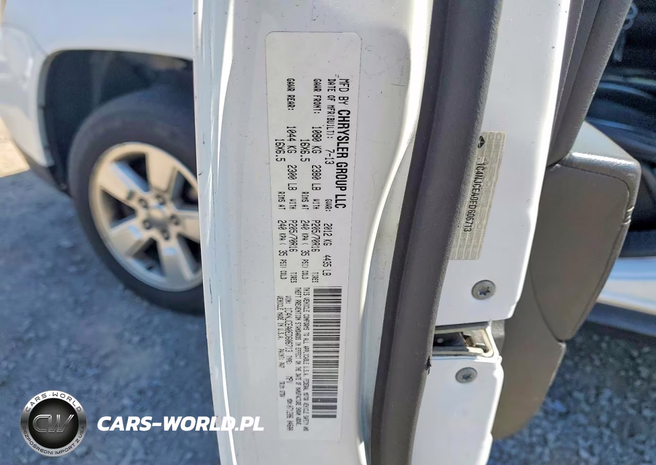 2014 Jeep Compass Latitude VIN:1C4NJCEA0ED606713 - 13