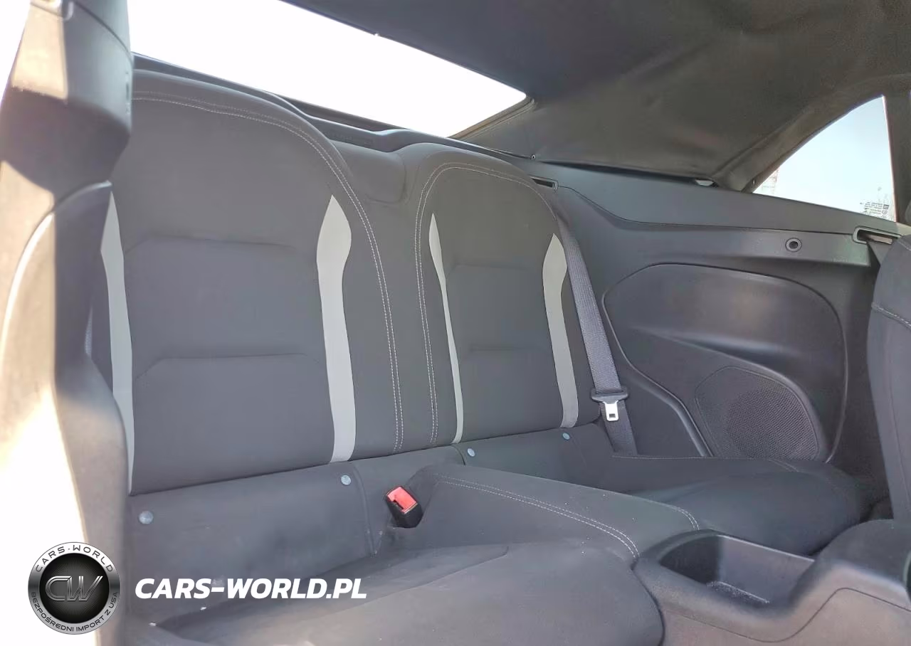 2018 Chevrolet Camaro Lt VIN:1G1FB3DS2J0126176 - 10