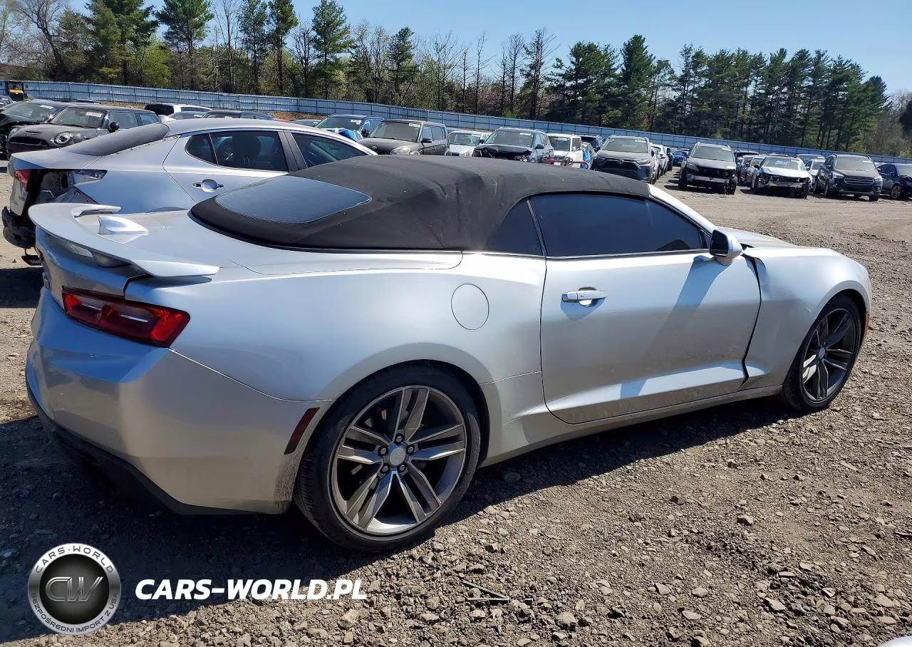 2018 Chevrolet Camaro Lt VIN:1G1FB3DS2J0126176 - 3