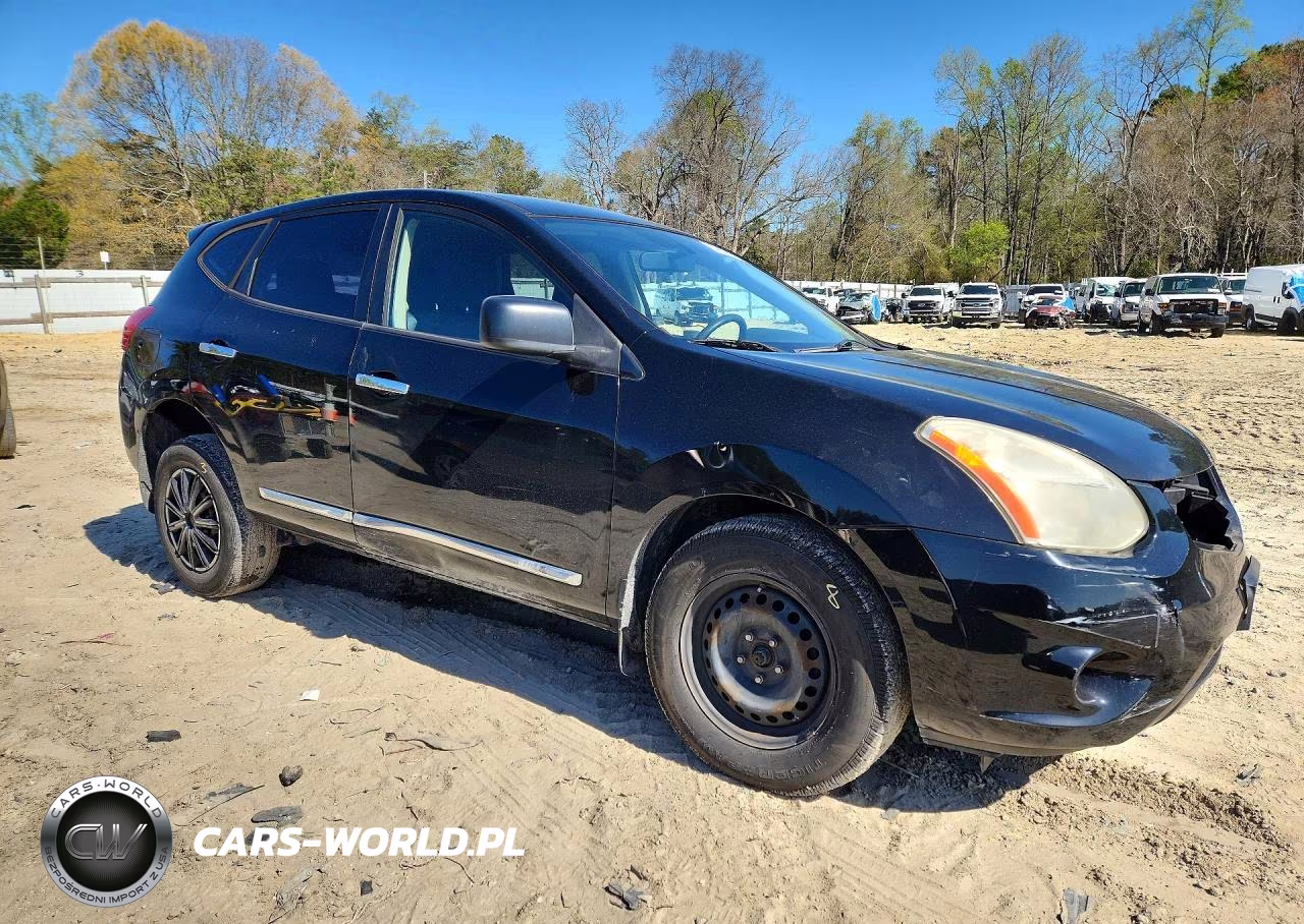 2013 Nissan Rogue S VIN:JN8AS5MT4DW549899 - 4