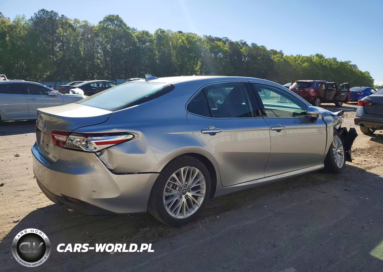 2019 Toyota Camry Xle VIN:4T1B11HK6KU775167 - 3