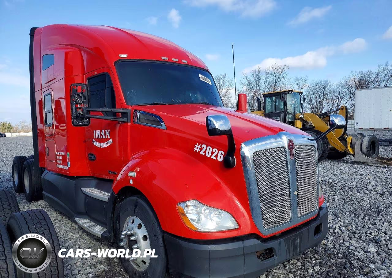 2016 Kenworth T680 Semi Truck