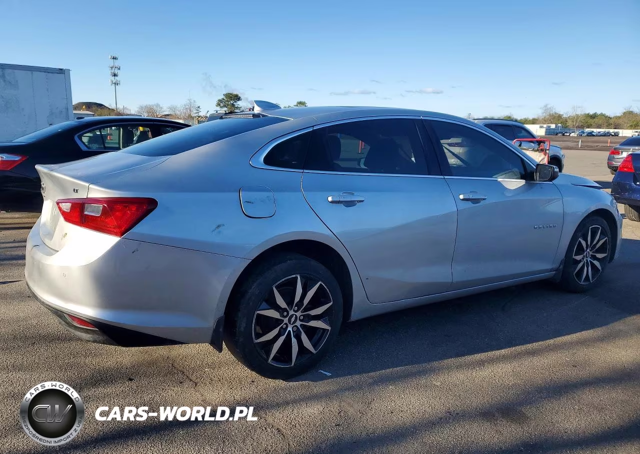 2018 Chevrolet Malibu Lt VIN:1G1ZD5ST1JF137746 - 3