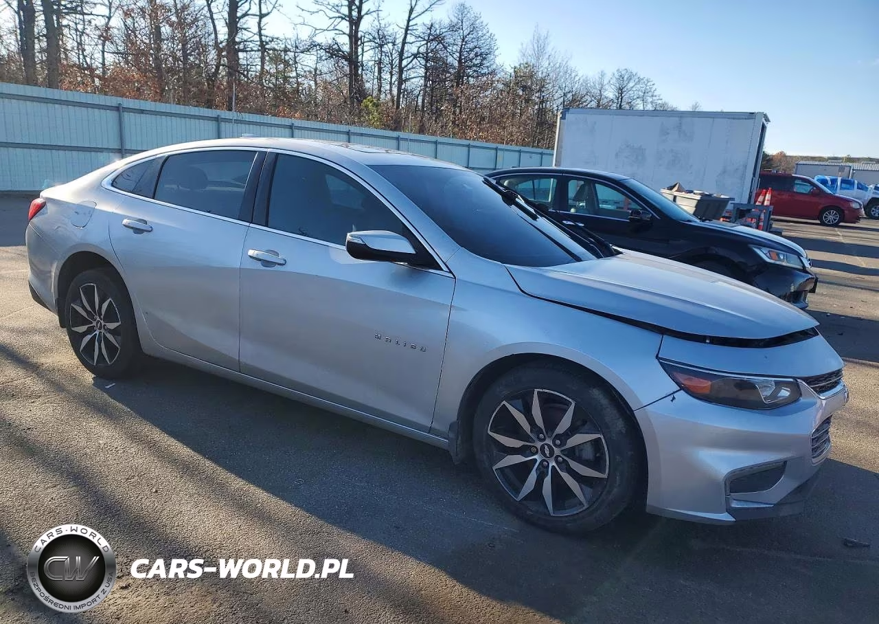 2018 Chevrolet Malibu Lt VIN:1G1ZD5ST1JF137746 - 4