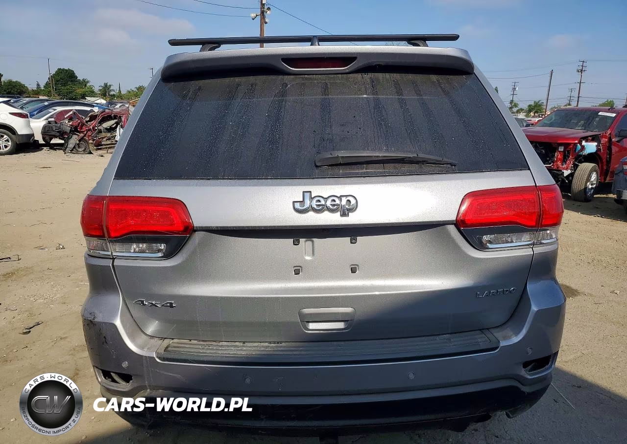 2017 Jeep Grand Cherokee Laredo VIN:1C4RJFAGXHC956857 - 6