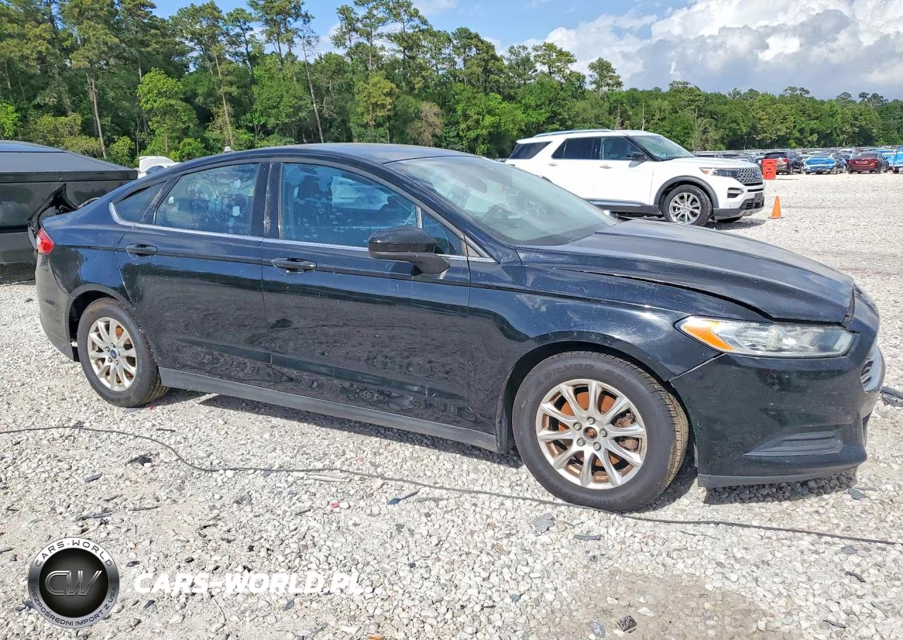 2016 Ford Fusion S VIN:3FA6P0G78GR337654 - 4
