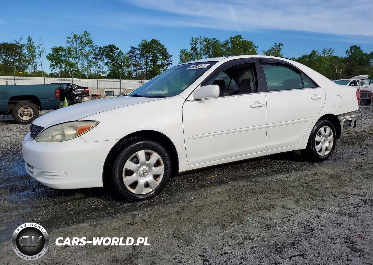 2004 Toyota Camry Le