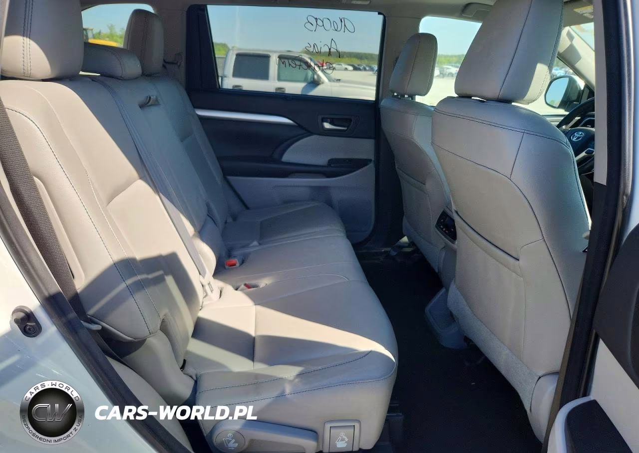 2018 Toyota Highlander Xle VIN:5TDJZRFH3JS541490 - 11