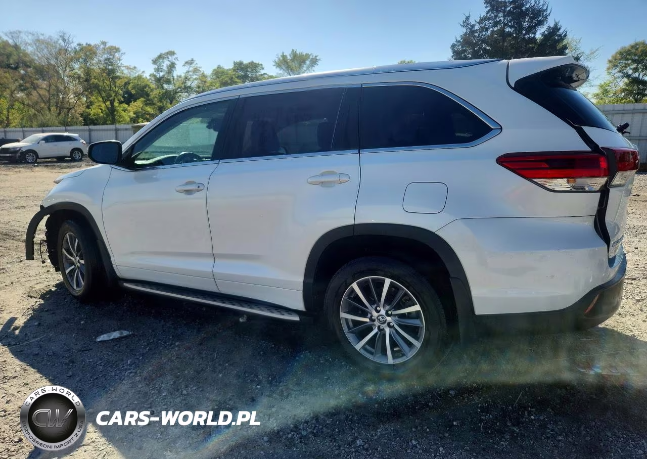 2018 Toyota Highlander Xle VIN:5TDJZRFH3JS541490 - 2