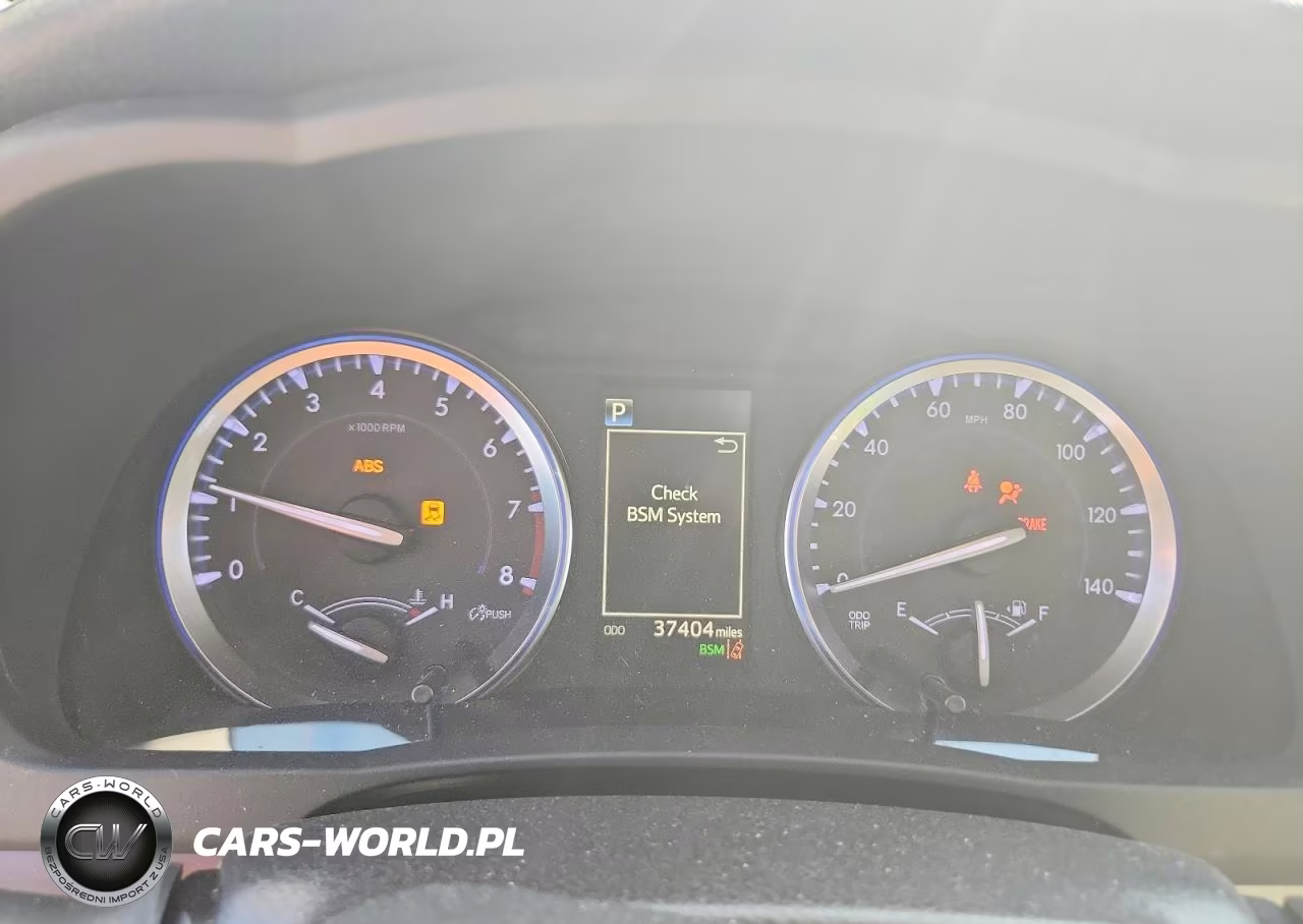 2018 Toyota Highlander Xle VIN:5TDJZRFH3JS541490 - 9