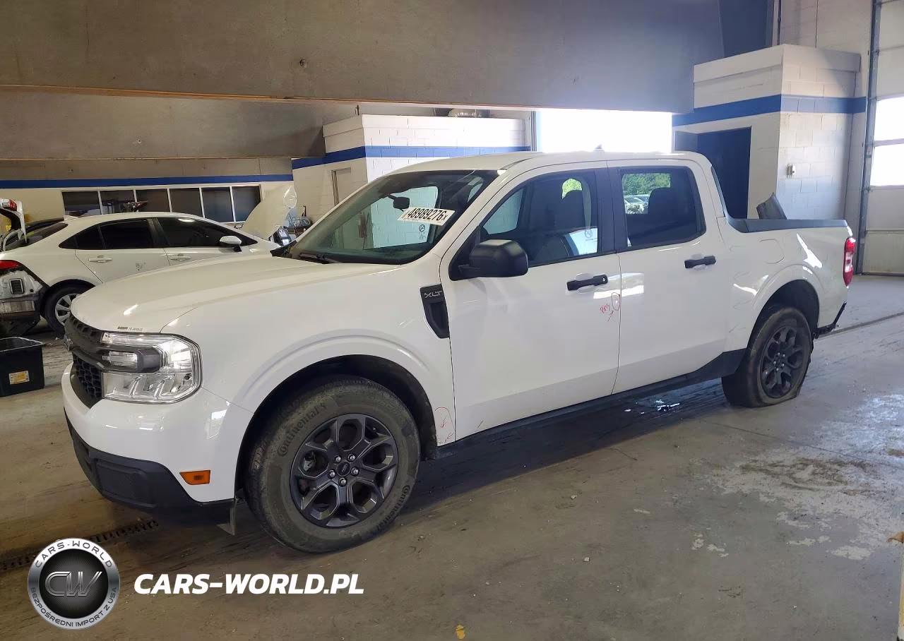 2024 Ford Maverick Xlt VIN:3FTTW8J93RRB37745 - 1