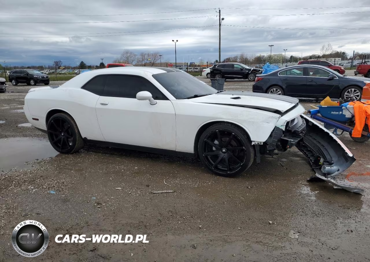 2013 Dodge Challenger Sxt VIN:2C3CDYAG4DH719060 - 4