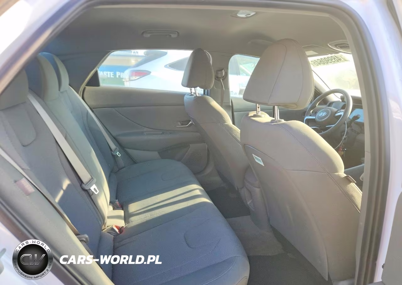 2024 Hyundai Elantra Se VIN:KMHLL4DG1RU803193 - 10