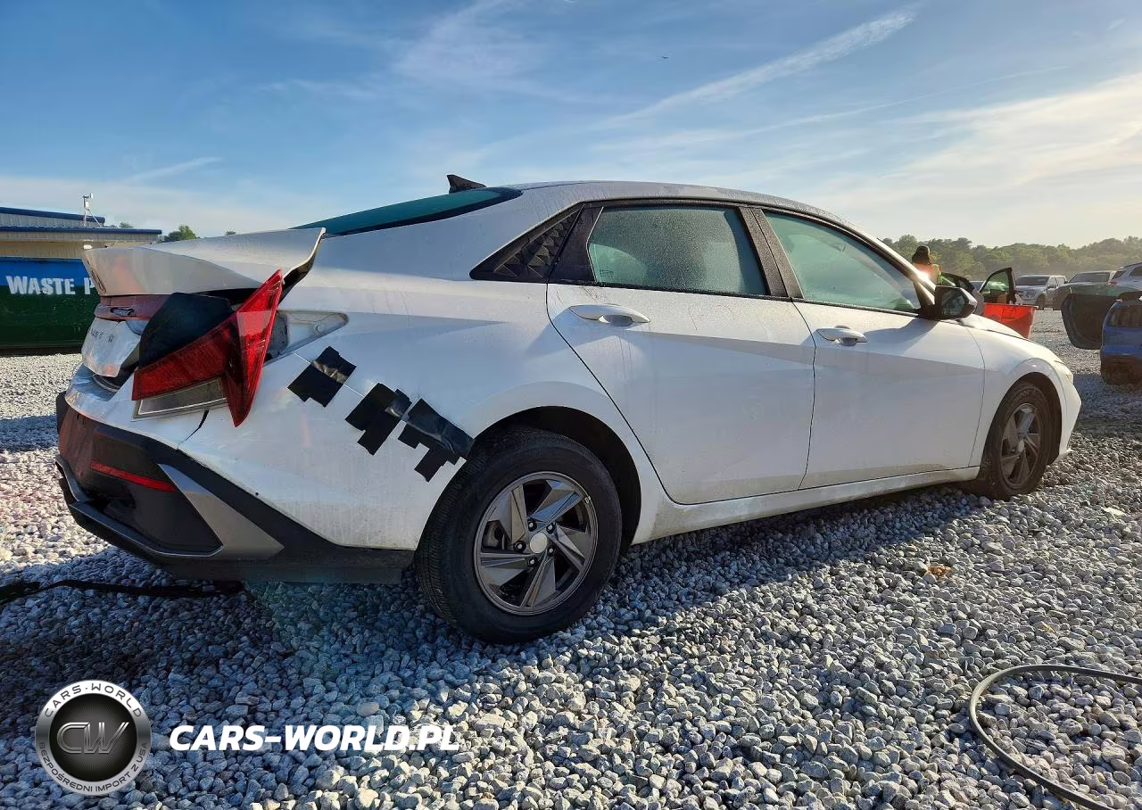 2024 Hyundai Elantra Se VIN:KMHLL4DG1RU803193 - 3
