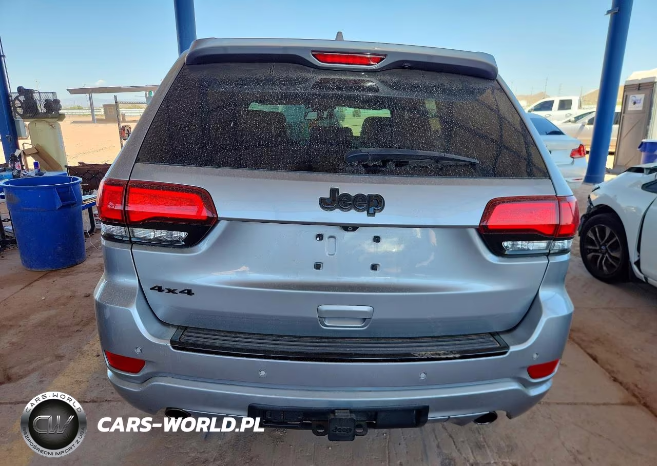 2015 Jeep Grand Cherokee Laredo VIN:1C4RJFAG2FC941945 - 6