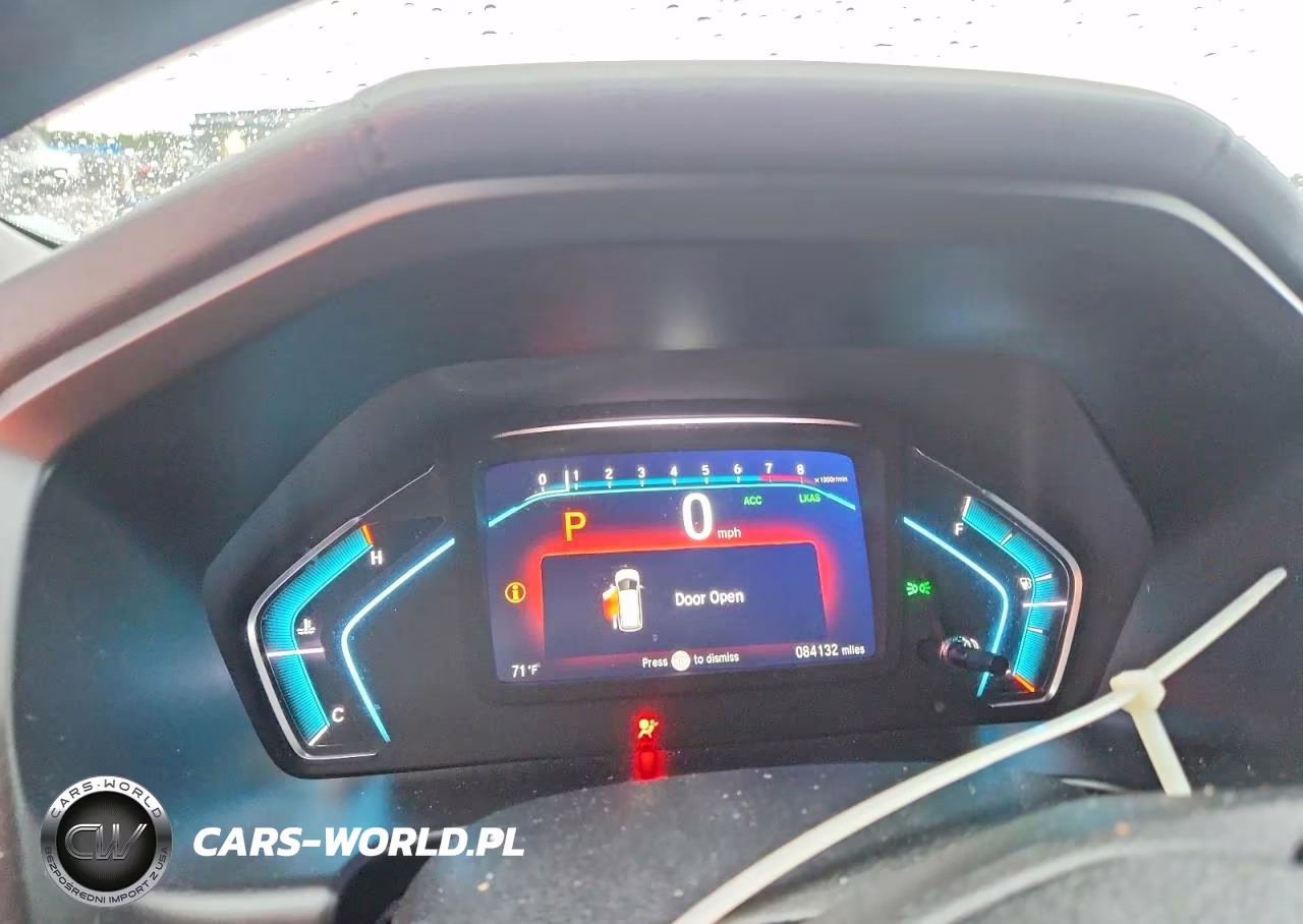 2018 Honda Odyssey Touring VIN:5FNRL6H87JB030403 - 9