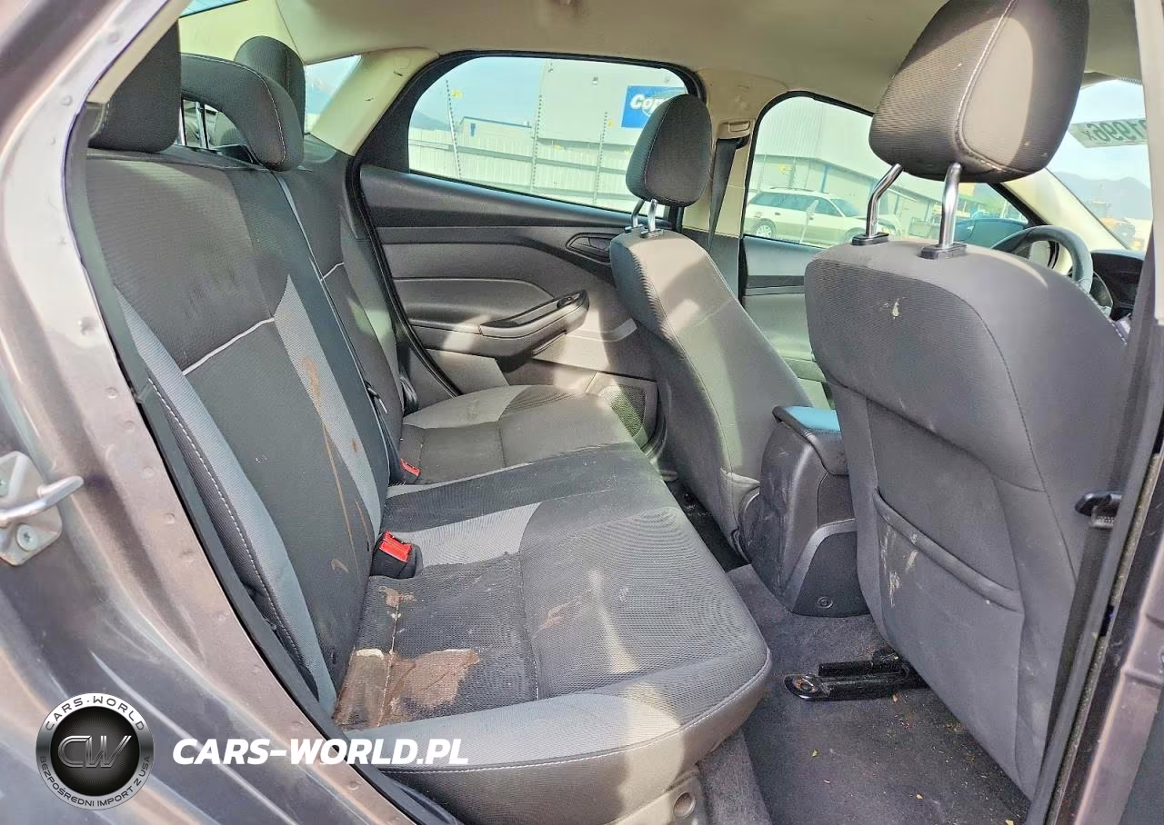 2012 Ford Focus Se VIN:1FAHP3F29CL211635 - 10
