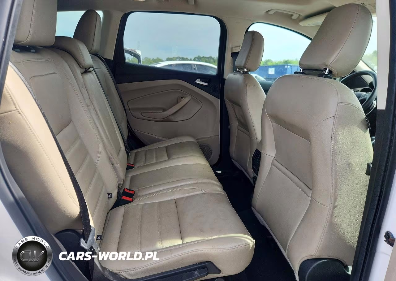 2019 Ford Escape Titanium VIN:1FMCU0J9XKUA02084 - 11