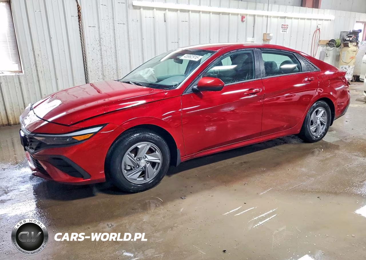 2025 Hyundai Elantra Se – zdjęcie 1 z 12