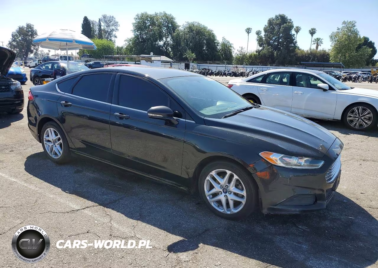 2015 Ford Fusion Se VIN:3FA6P0H79FR228052 - 4