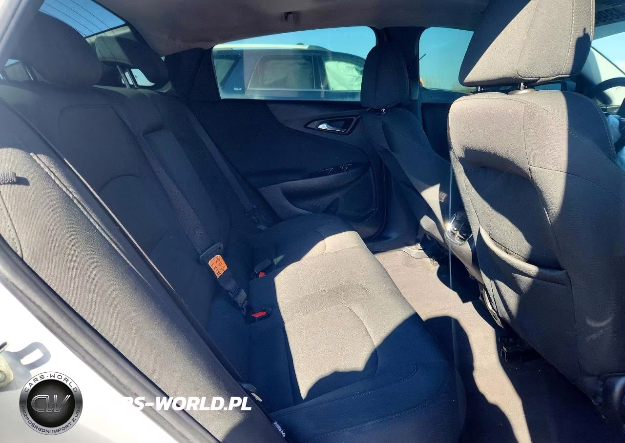 2017 Chevrolet Malibu Lt VIN:1G1ZE5ST3HF126805 - 10